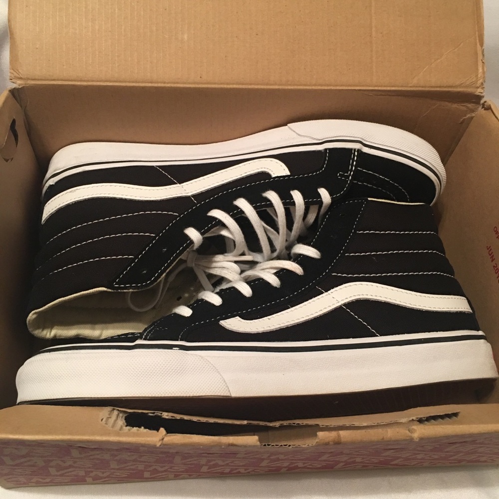 Pair of Vans Sk8 hi size 10 Womens